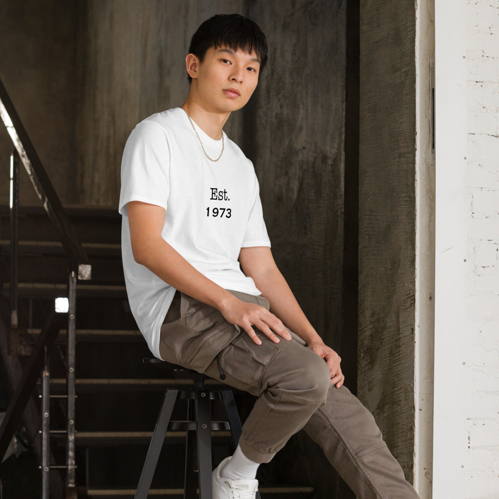 Vintage “EST. 1973” Unisex White T-Shirt | Retro Birthday Year Tee Short-Sleeve Unisex T-Shirt